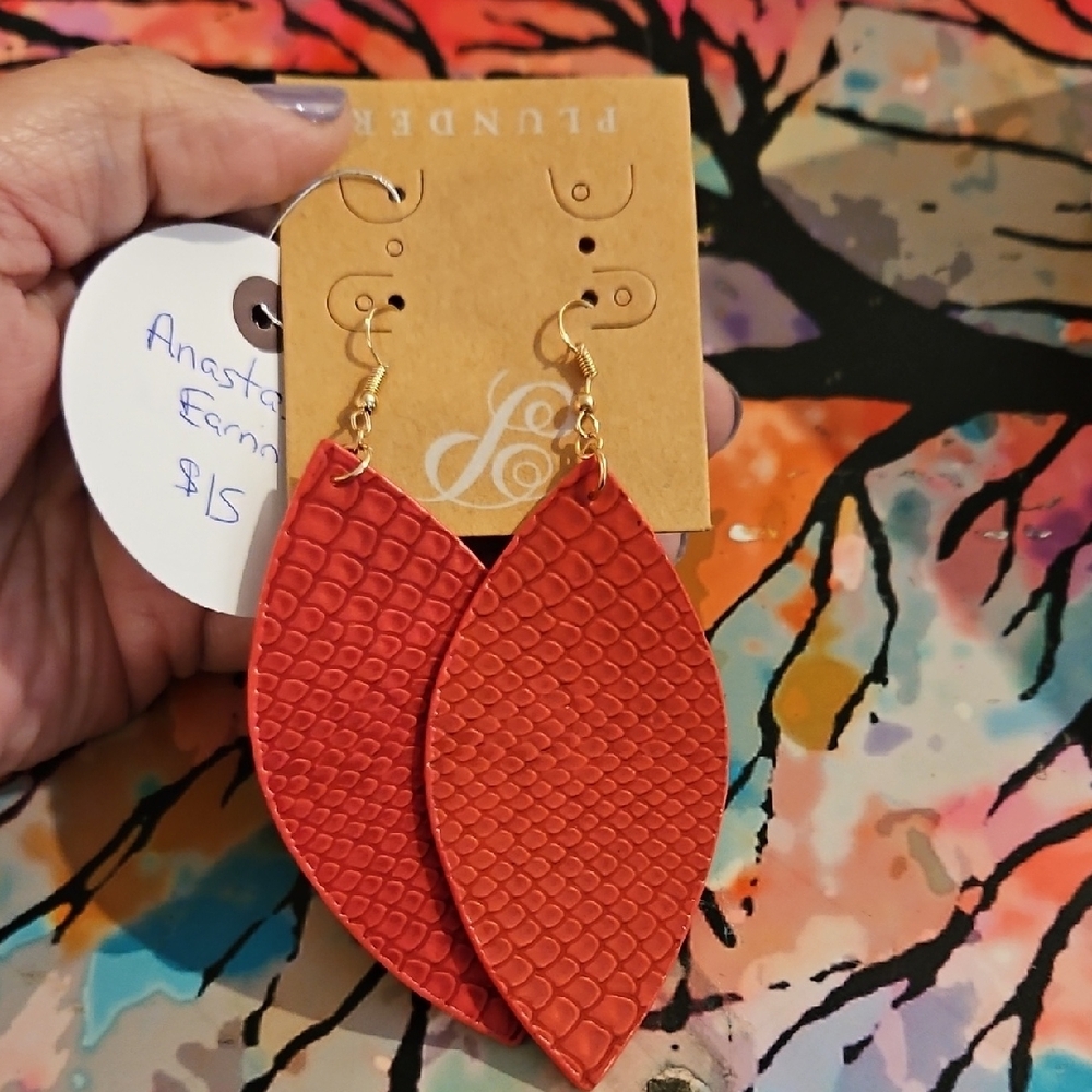 Plunder Red Leaf-Shaped Earrings